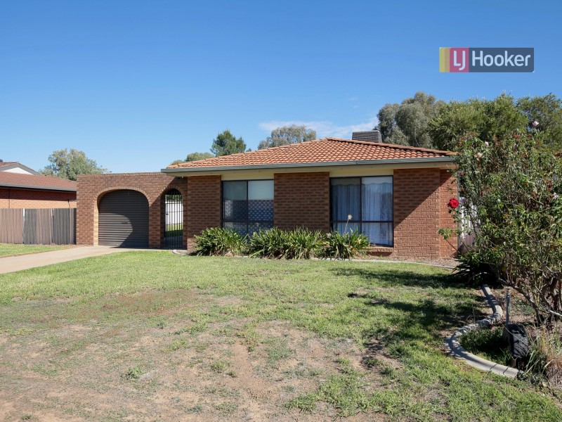 26 Wiradjuri Crescent, Wagga Wagga NSW 2650
