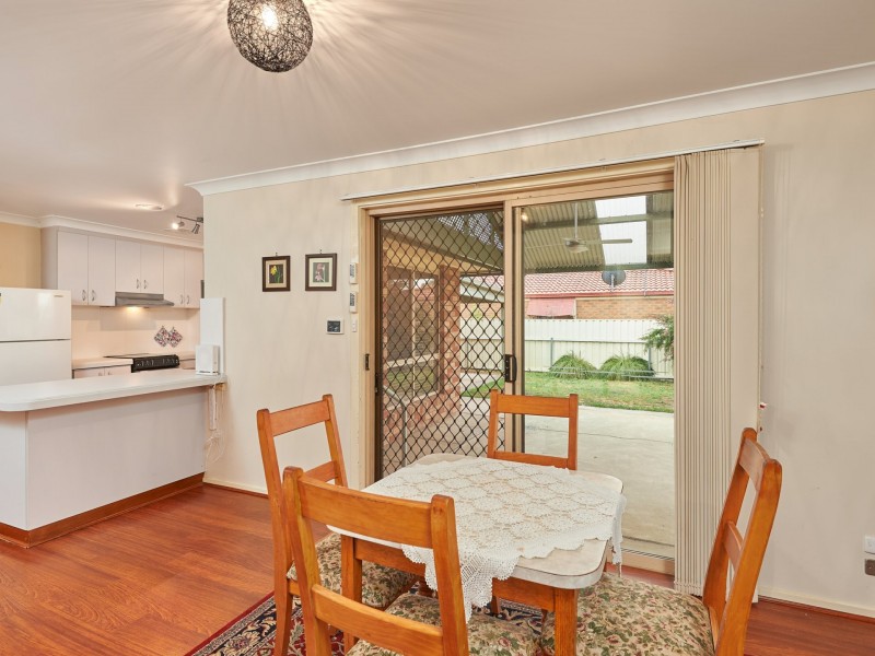 7 Elanora Place, Glenfield Park NSW 2650