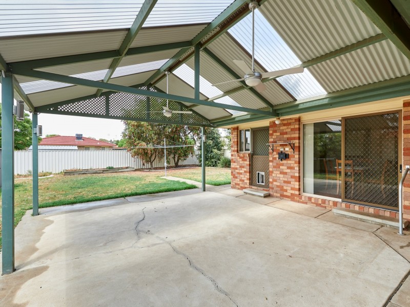 7 Elanora Place, Glenfield Park NSW 2650