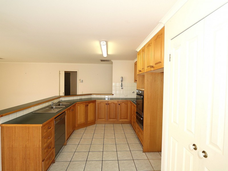 20 Henwood Avenue, Kooringal NSW 2650