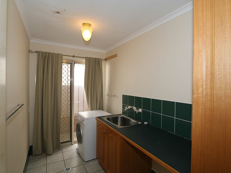 20 Henwood Avenue, Kooringal NSW 2650