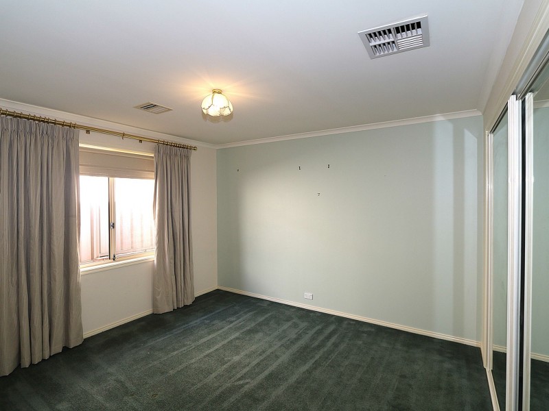 20 Henwood Avenue, Kooringal NSW 2650