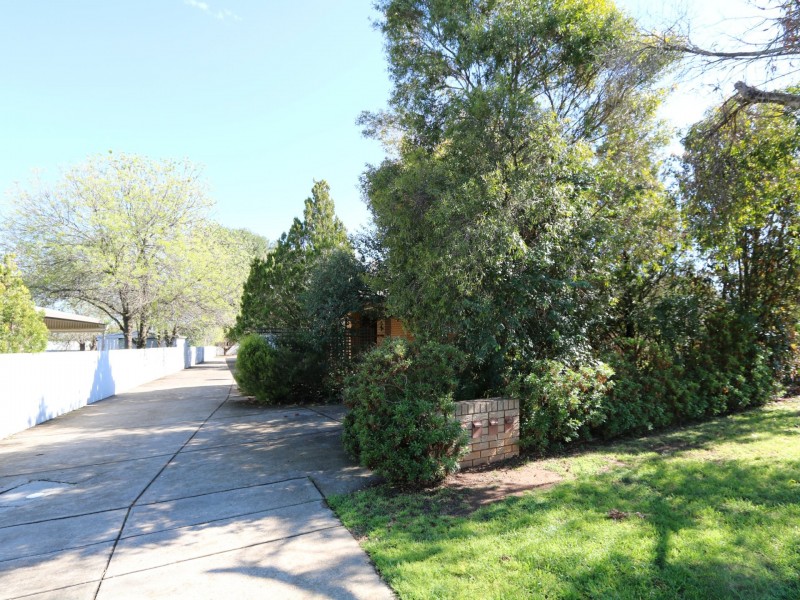 Unit 3 3 Banner Street Forest Hill Nsw 2651 Lj Hooker Wagga