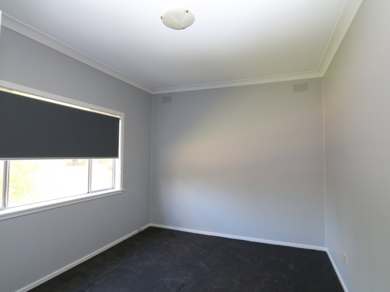 15 Anne Street, Tolland NSW 2650
