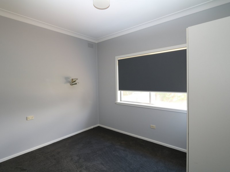 15 Anne Street, Tolland NSW 2650