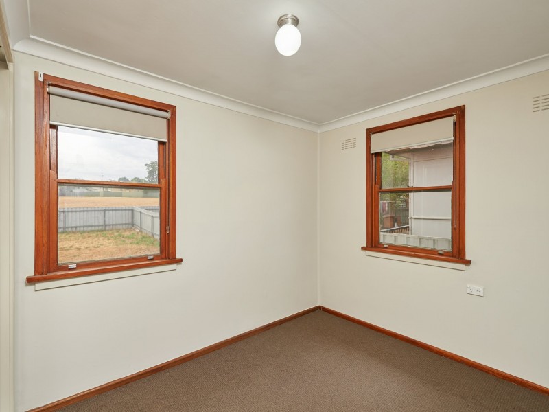 29 Jack Avenue, Mount Austin NSW 2650