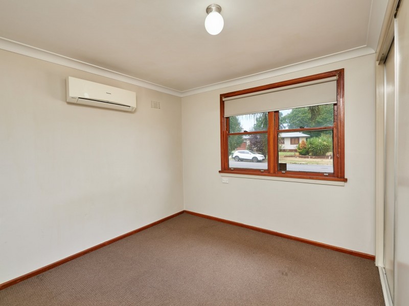 29 Jack Avenue, Mount Austin NSW 2650