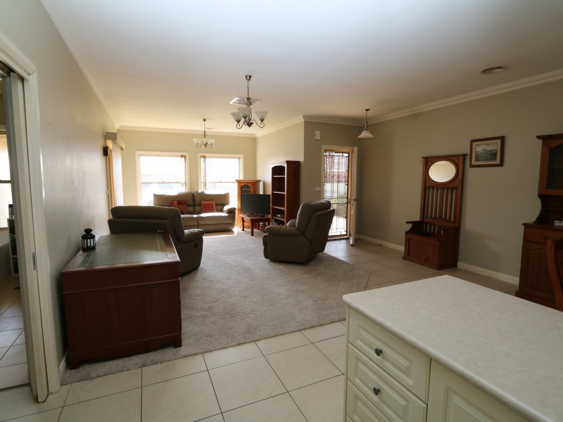 Unit 3/74 Brookong Avenue, Wagga Wagga NSW 2650