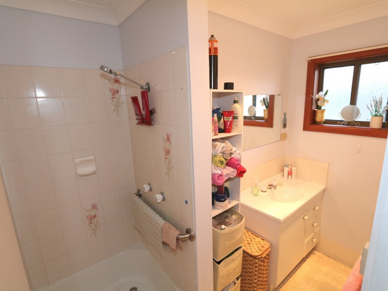 Unit 2/10 Wewak Street, Ashmont NSW 2650