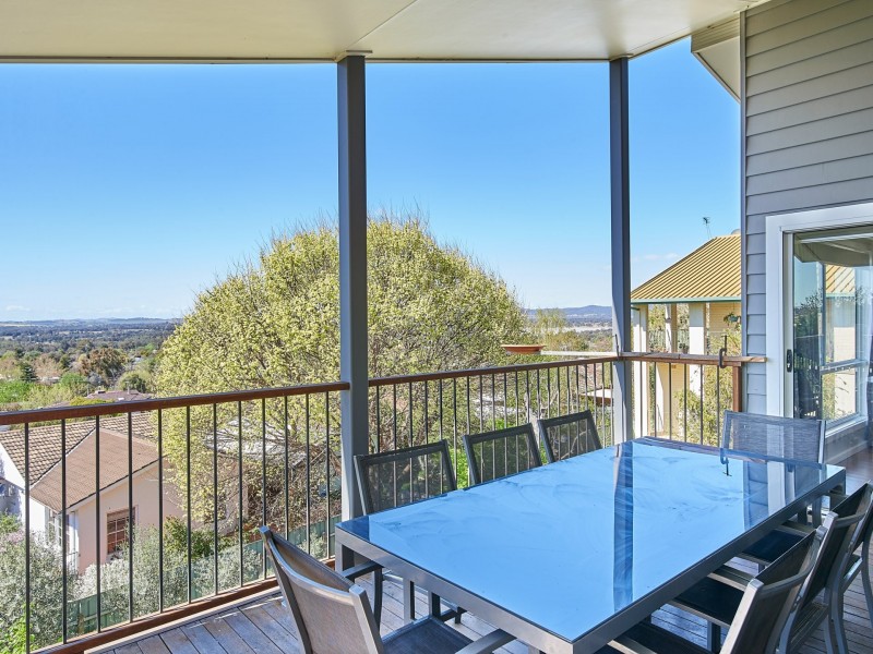 9 Bellevue Parade, Kooringal NSW 2650