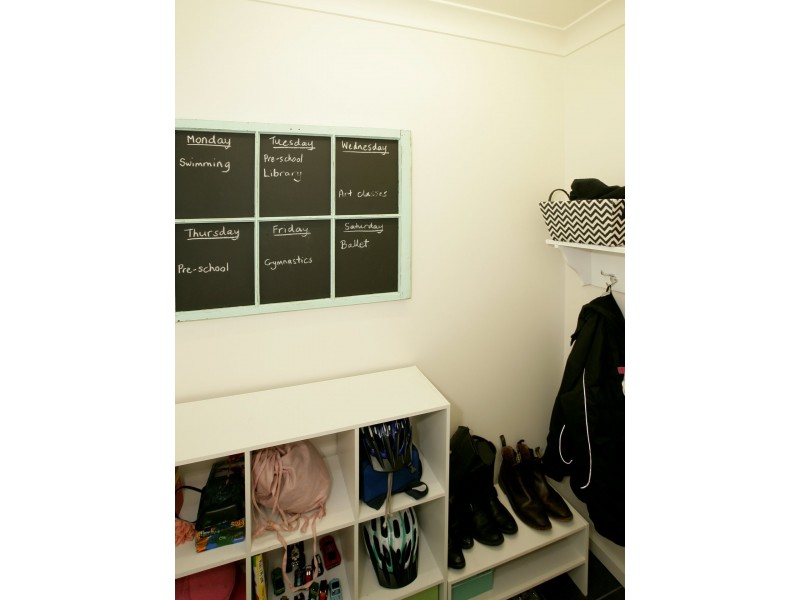 9 Bellevue Parade, Kooringal NSW 2650