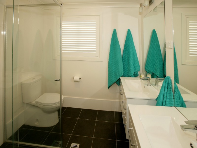 9 Bellevue Parade, Kooringal NSW 2650