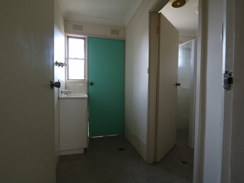 1/14 Sherwood Avenue, Kooringal NSW 2650