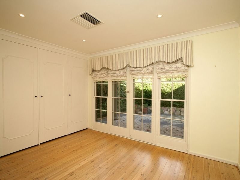 14 Wilks Avenue, Kooringal NSW 2650