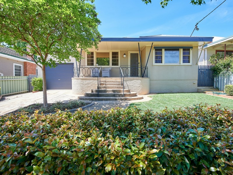 29 Mair Street, Turvey Park NSW 2650