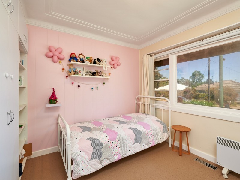 29 Mair Street, Turvey Park NSW 2650