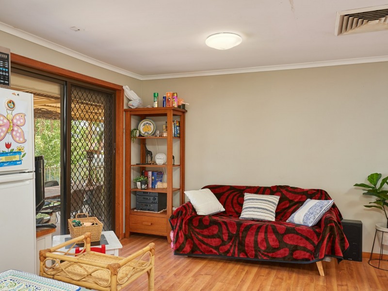 3 Finch Place, Mount Austin NSW 2650