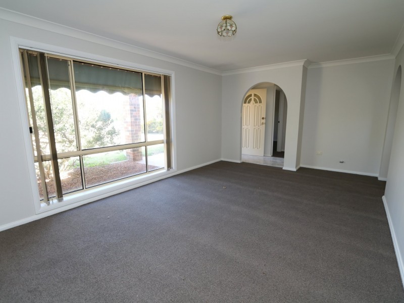 51 Nardoo Street, Glenfield Park NSW 2650