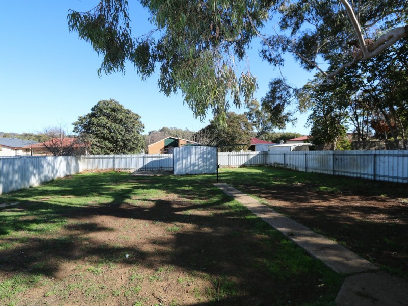 28 Callaghan Street, Ashmont NSW 2650