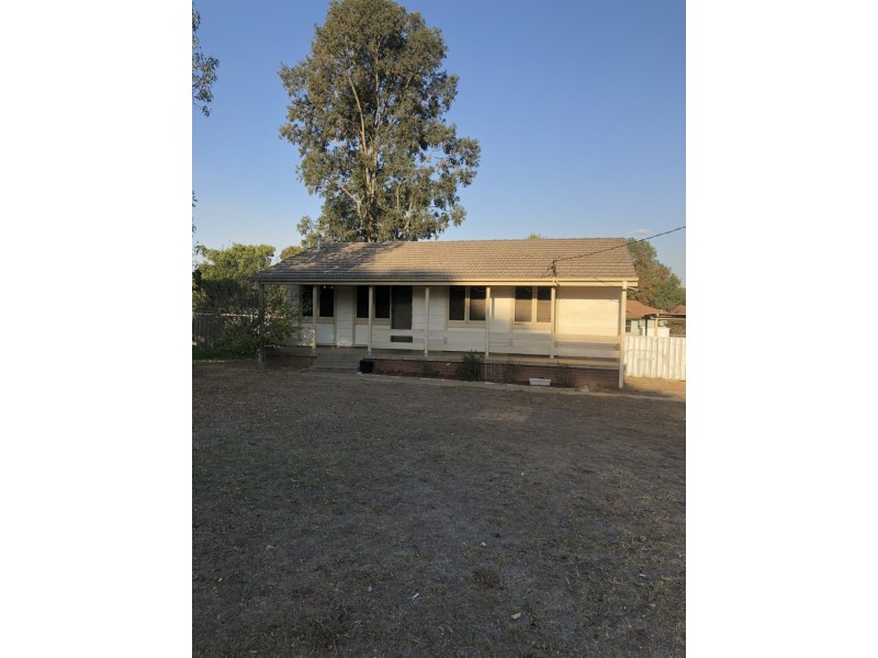 24 Ziegler Avenue, Kooringal NSW 2650