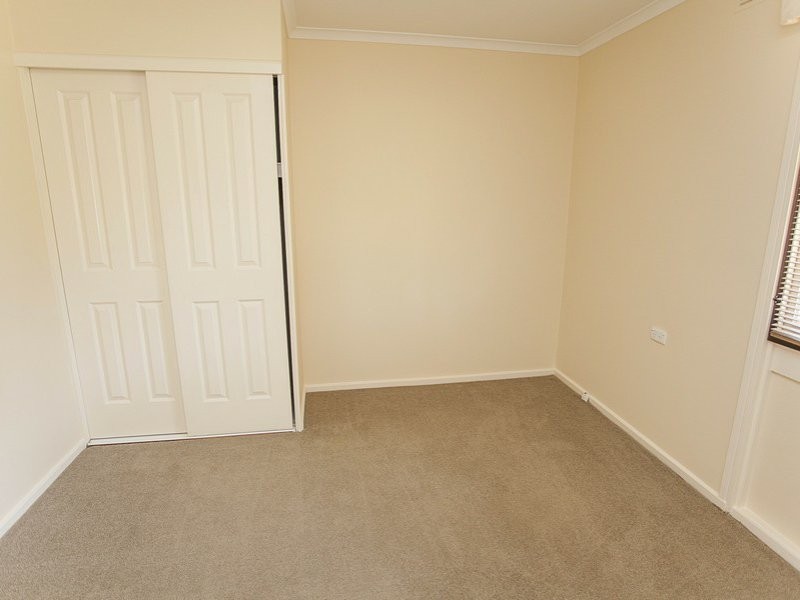 24 Ziegler Avenue, Kooringal NSW 2650