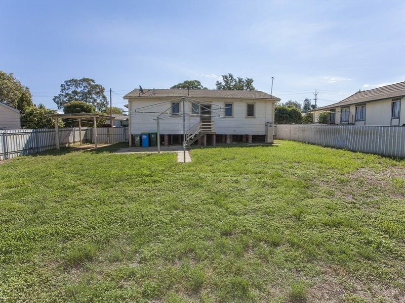 24 Ziegler Avenue, Kooringal NSW 2650