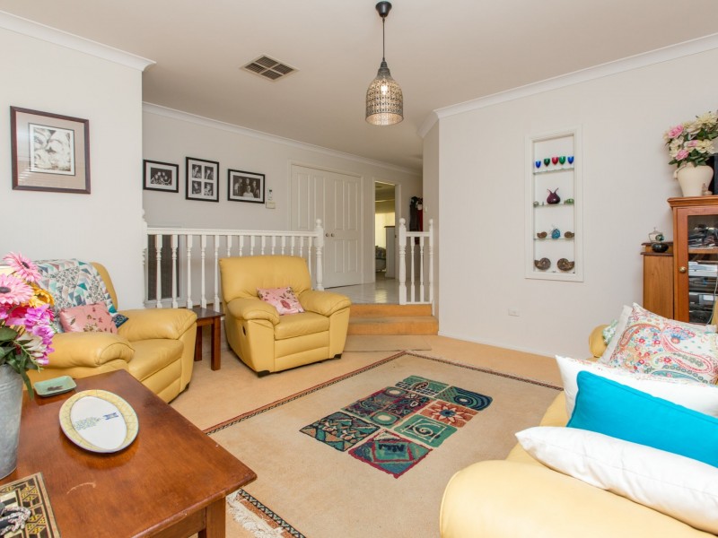 27 Kimberley Drive, Tatton NSW 2650