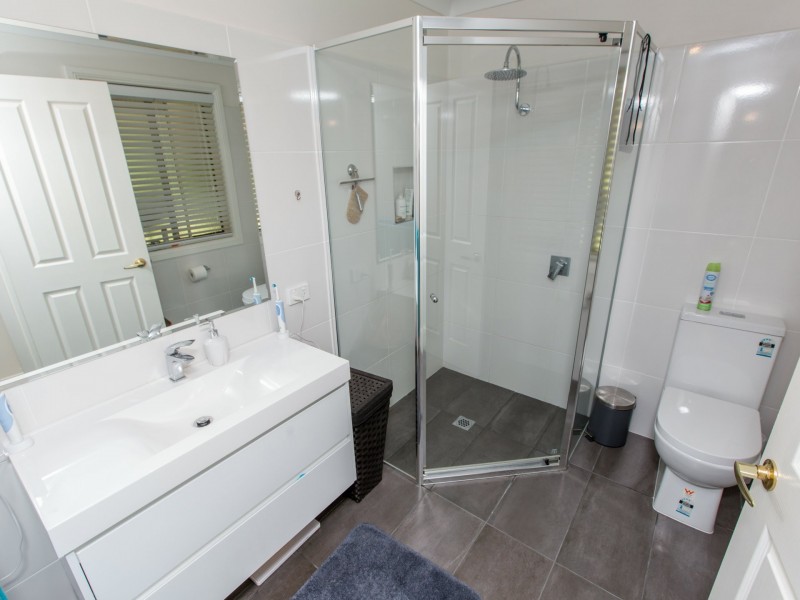 27 Kimberley Drive, Tatton NSW 2650