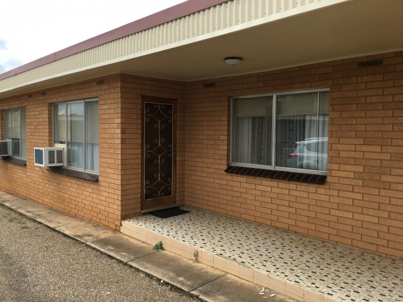 Unit 3/87 Raye Street, Tolland NSW 2650