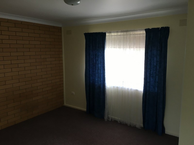 Unit 3/87 Raye Street, Tolland NSW 2650
