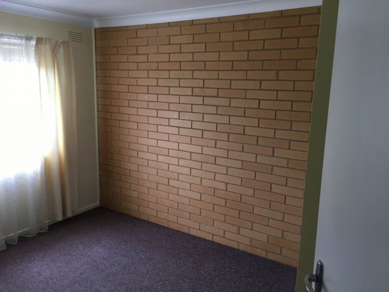Unit 3/87 Raye Street, Tolland NSW 2650
