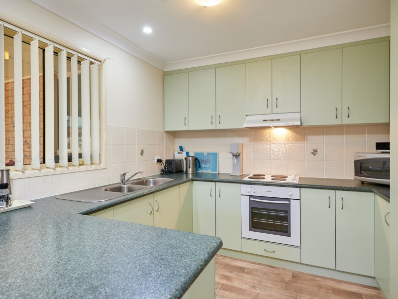 25 Wonkana Road, Glenfield Park NSW 2650