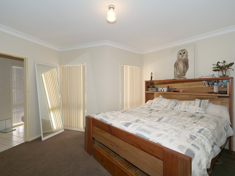 21 Inglis Street, Lake Albert NSW 2650