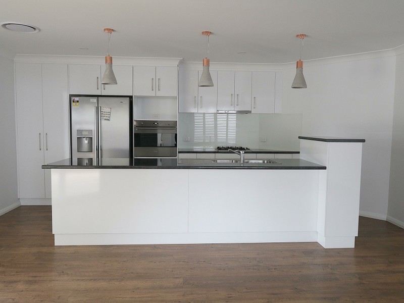 135 Grove Street, Kooringal NSW 2650