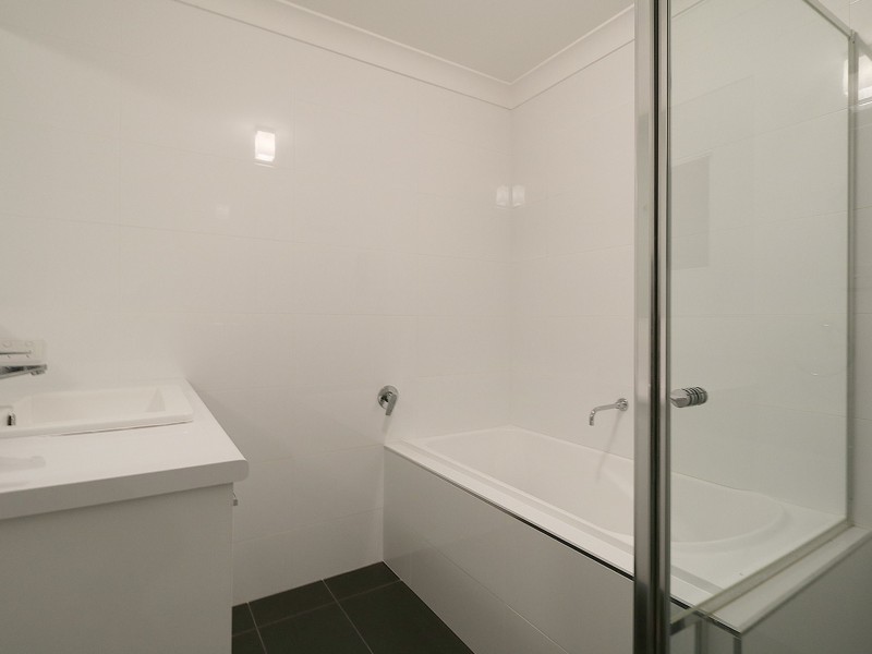 135 Grove Street, Kooringal NSW 2650