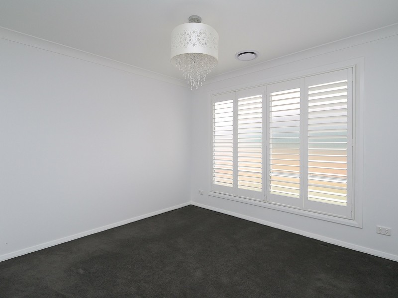 135 Grove Street, Kooringal NSW 2650