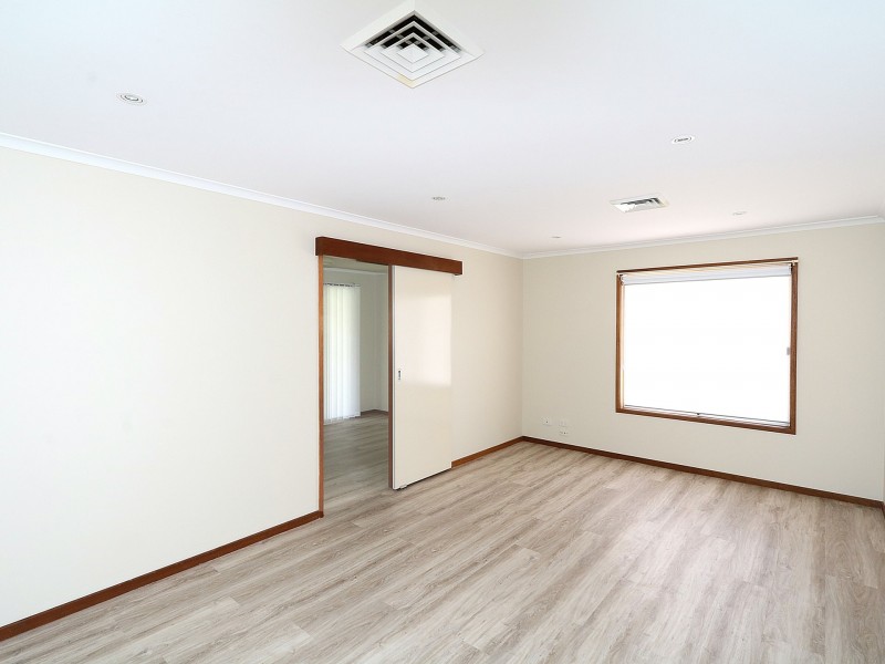 16 Goborra Street, Glenfield Park NSW 2650