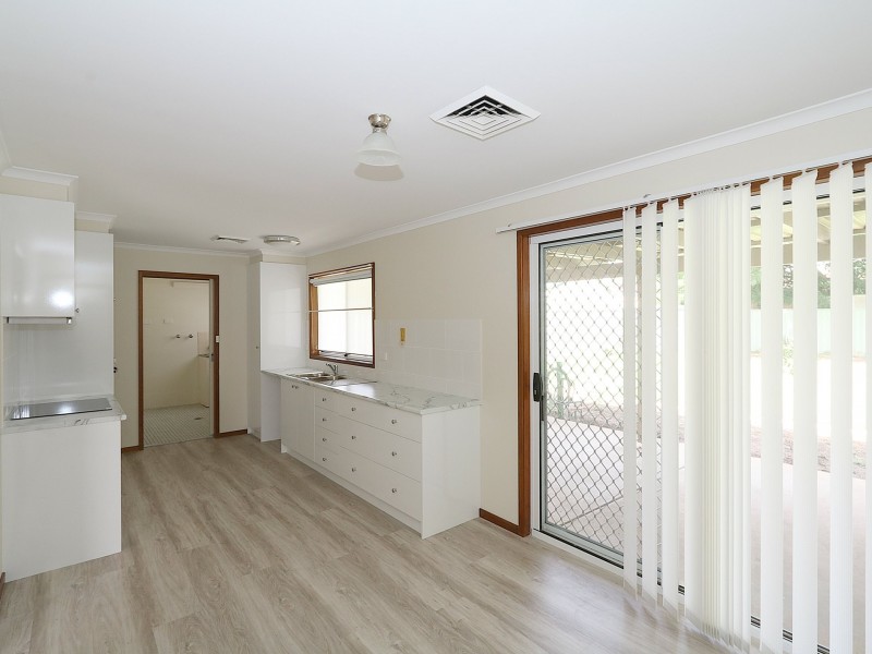16 Goborra Street, Glenfield Park NSW 2650