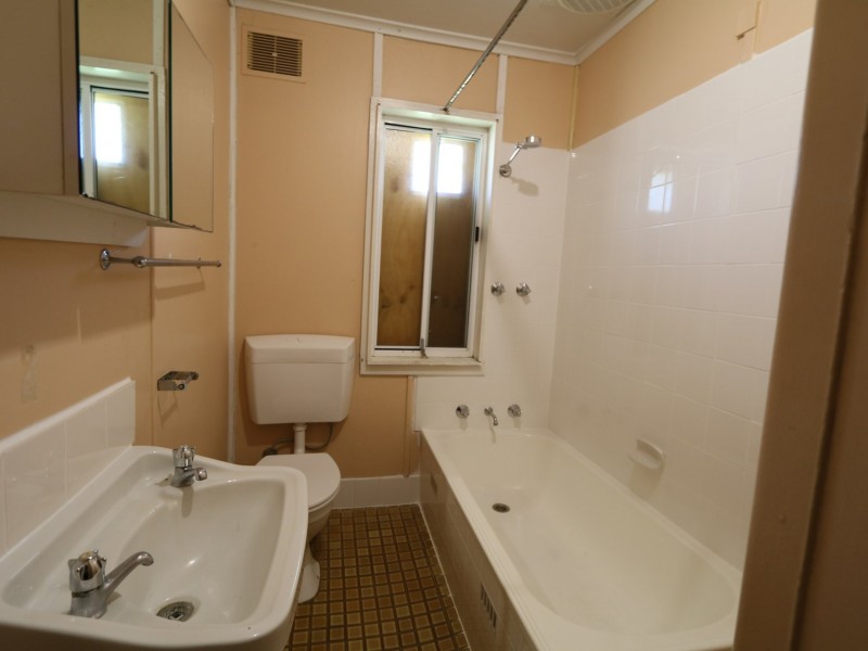 10 Lae Avenue, Ashmont NSW 2650