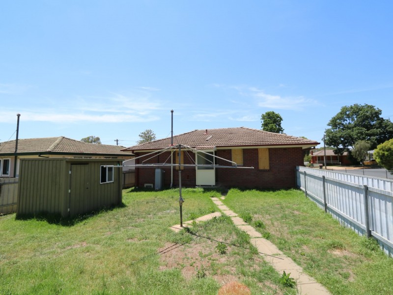 10 Lae Avenue, Ashmont NSW 2650