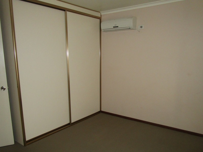 34 Bruce Street, Tolland NSW 2650