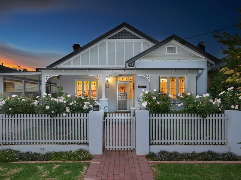 24 Thorne Street, Wagga Wagga NSW 2650