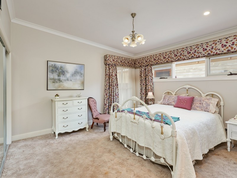 24 Thorne Street, Wagga Wagga NSW 2650