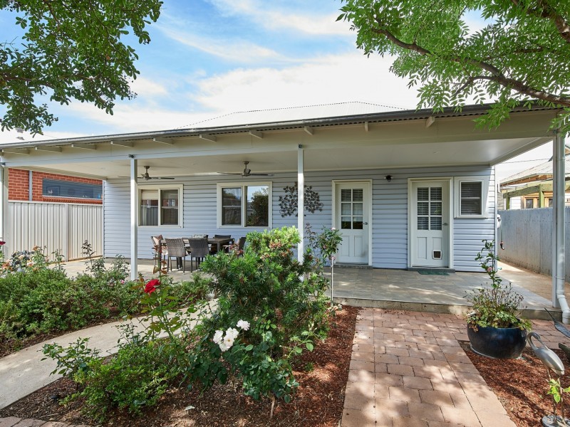 24 Thorne Street, Wagga Wagga NSW 2650