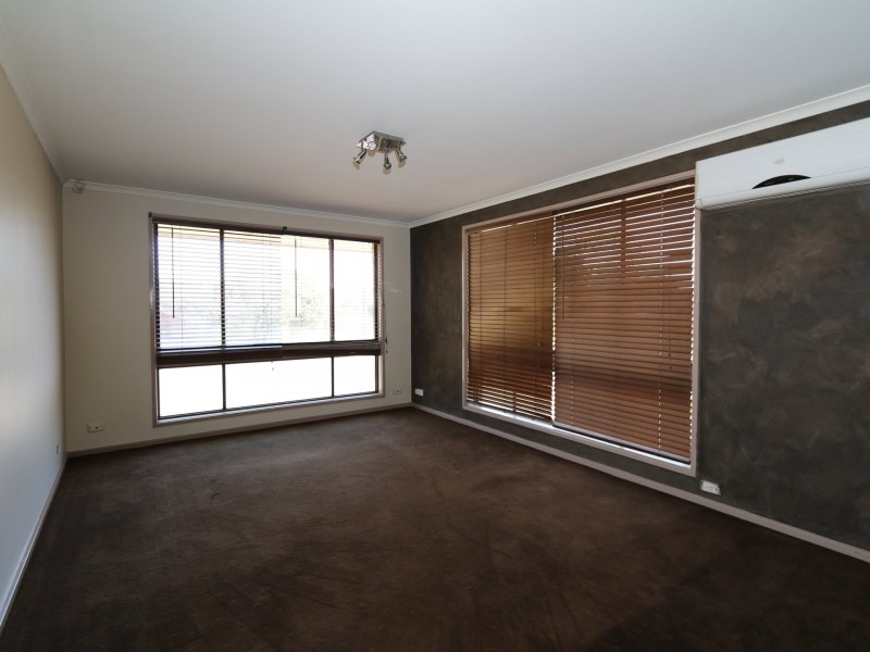 1 Kerr Street, Ashmont NSW 2650