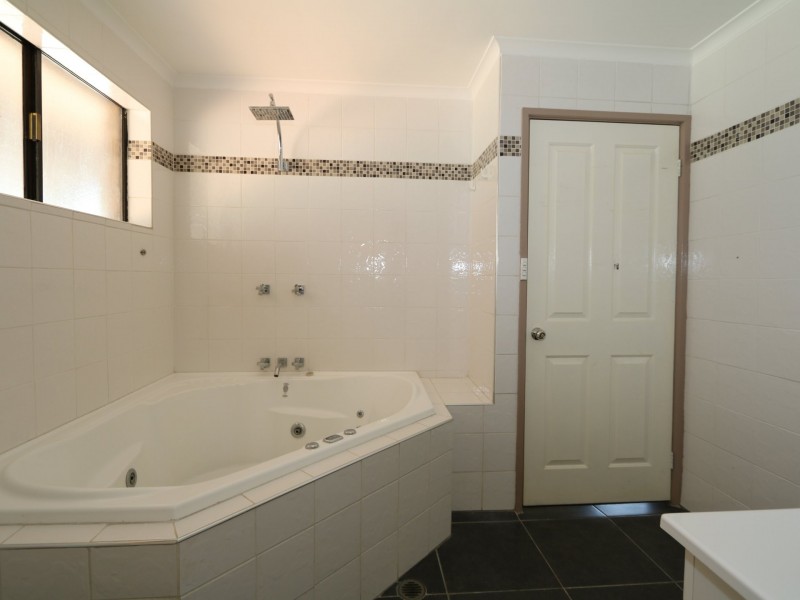 1 Kerr Street, Ashmont NSW 2650