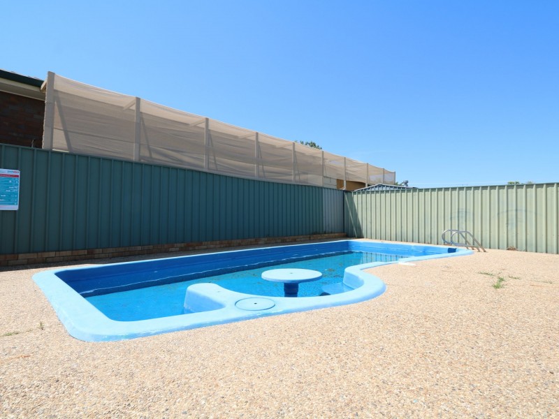 1 Kerr Street, Ashmont NSW 2650