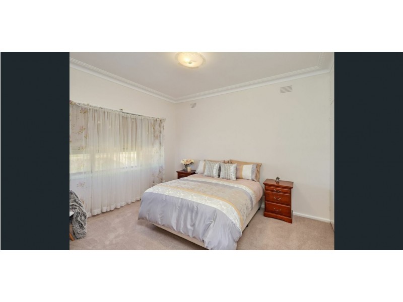 1 Tichborne Crescent, Kooringal NSW 2650