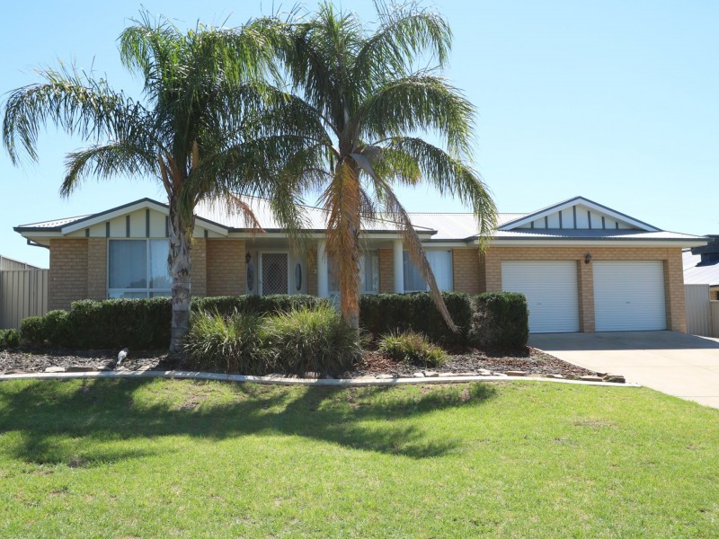39 Gunn Drive, Estella NSW 2650