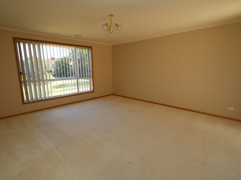 39 Gunn Drive, Estella NSW 2650